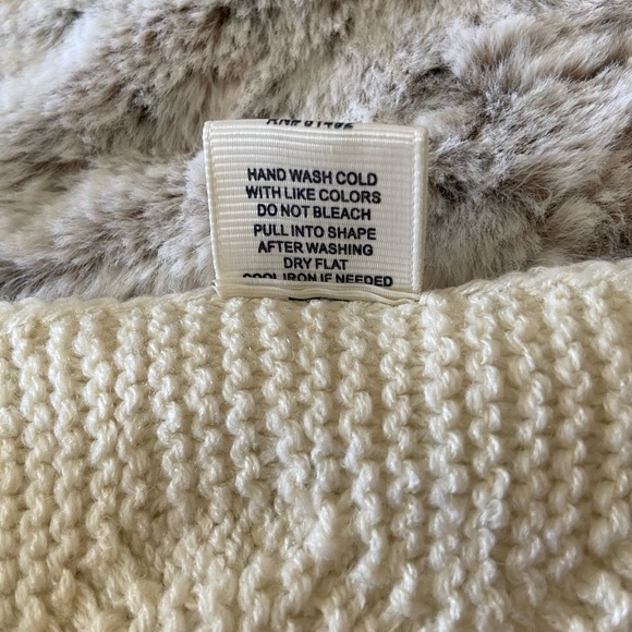 Tantrums Cream Turtleneck sweater pancho/vest, one size fits all - Picture 5 of 8